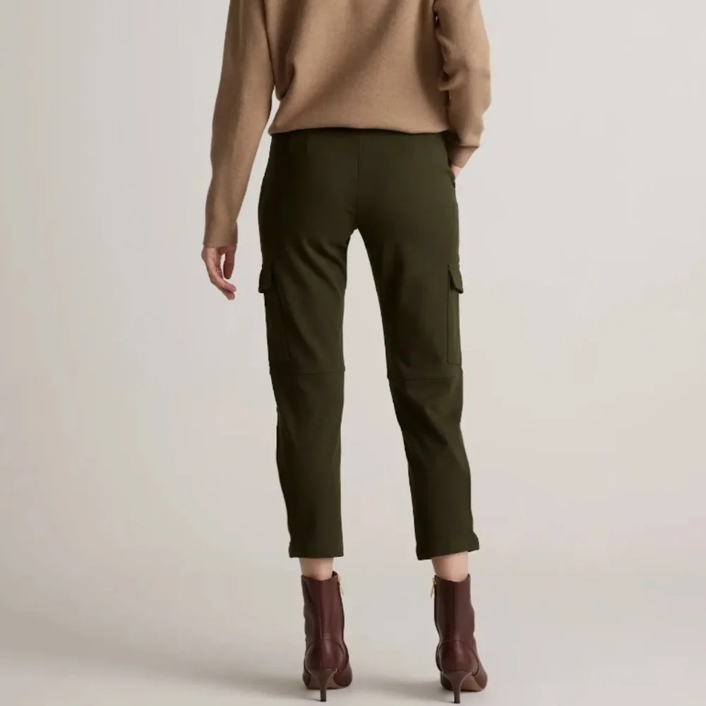 QUINCE Ultra-Stretch Pointe Tapered Cargo Pants Sz L Olive - Picture 3 of 6